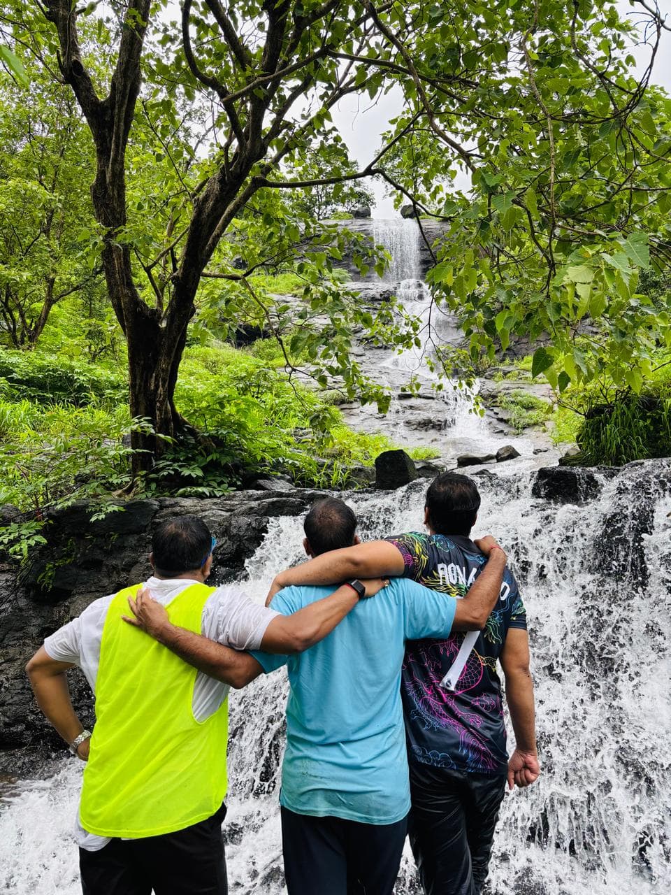 Secret Waterfall Rappelling – 270ft Adventure
